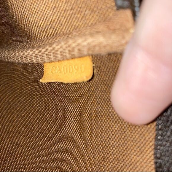 LOUIS VUITTON Monogram Chain Baguette Hobo Chain Bag Pouchette Felicie Liv - Picture 14 of 14